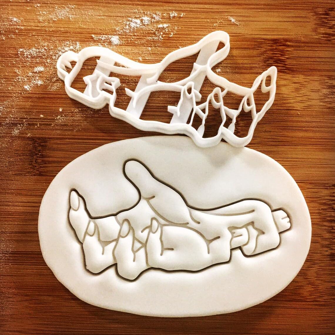 Zombie Hand Cookie Cutter Cookie Halloween Party Treats Baking Fondant Clay Cheese Cutters Perfect Spooky Zombie Snacks Themed Celebration Baking SuppliesThis Zombie Hand (ONLY Zombie Hand)
