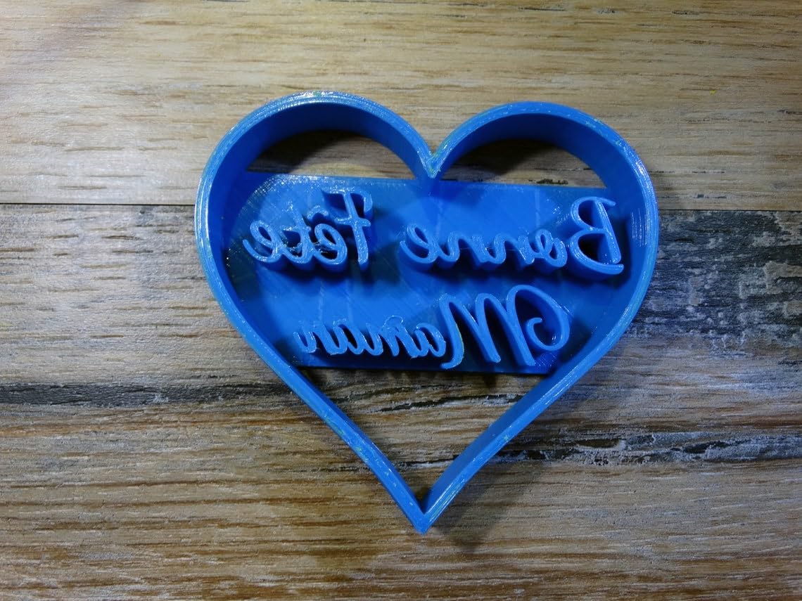 Heart Cookie Cutter Happy Mothers Day Message for Making Shortbread Cookies Pastry Sugar Paste Fondant Cake Decoration Personalized Baking Tool for Celebrating Moms Homemade