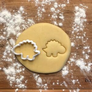 Black Dinosaur Cookie Cutter for Stegosaurus Cookies Polymer Clay Fondant Cutter Jewelry and Earring Craft DIY Birthday Party Favor Prehistoric Animal Treats