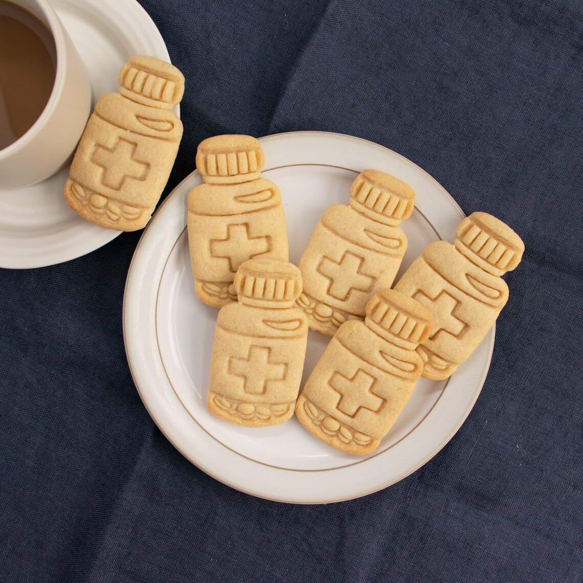 Pill Bottle Symbol Cookie Cutter Apothecary Biscuit Cutter Medical Chemist Drugs Medicine Design Gifts for Medical Students Health Professionals Medical Science Baking Tool (ONLY PILL BOTTLE) - Image 2
