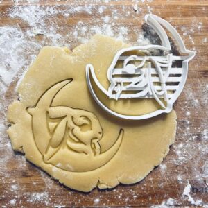 Black Rabbit with Crescent Moon Cookie CutterBaby Shower Fondant Clay Cutter Rabbit Lover Gift Gift for Mom First Birthday Party Biscuit Baking Tool for Creative Treats