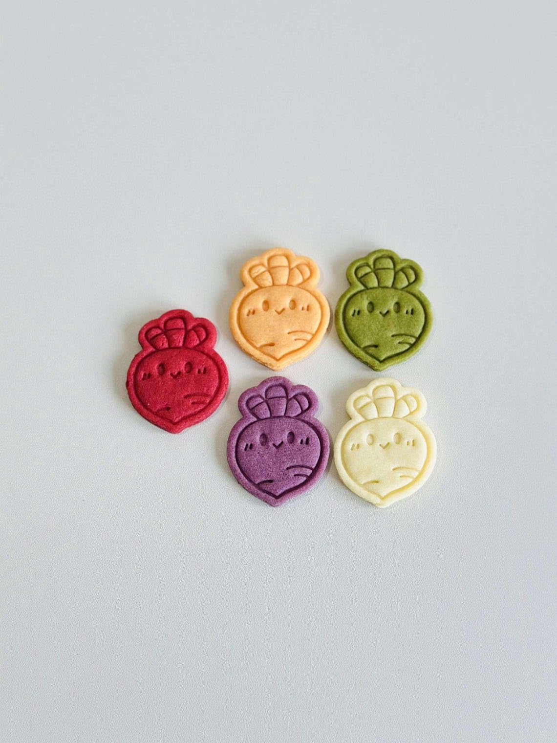 Black Radish Cookie Cutter cookie Smiley Face Beet Cookie Cutter Stamp Set Vegetable Fondant Molds Kitchen Baking Mold for Cookies Pastry Biscuit Sandwich Fruit Slice Decorating - Image 3