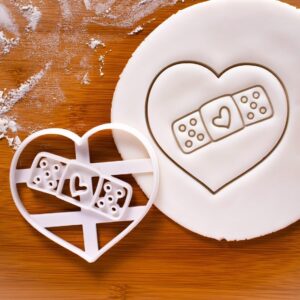 Heart Claws Cookie Cutter Design 2 Baking Medical Theme Cookies Gifts Nurses Medical Students Health Care Love Breakup Comfort Snacks Get Well Soon Biscuits Cute Bandage Heart (ONLY DESIGN 2)