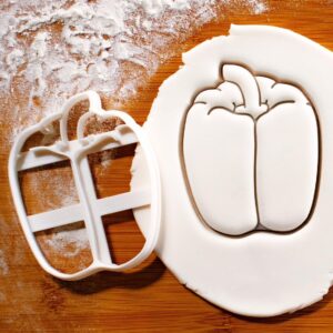 Bell Pepper Cookie Cutter Fruit Vegetable Themed Baking Healthy Food Party Snacks Cooking Class Activities Farm Harvest Festival Biscuit Making Garden Kids Crafts Kitchen Fun(ONLY BELL PEPPER)