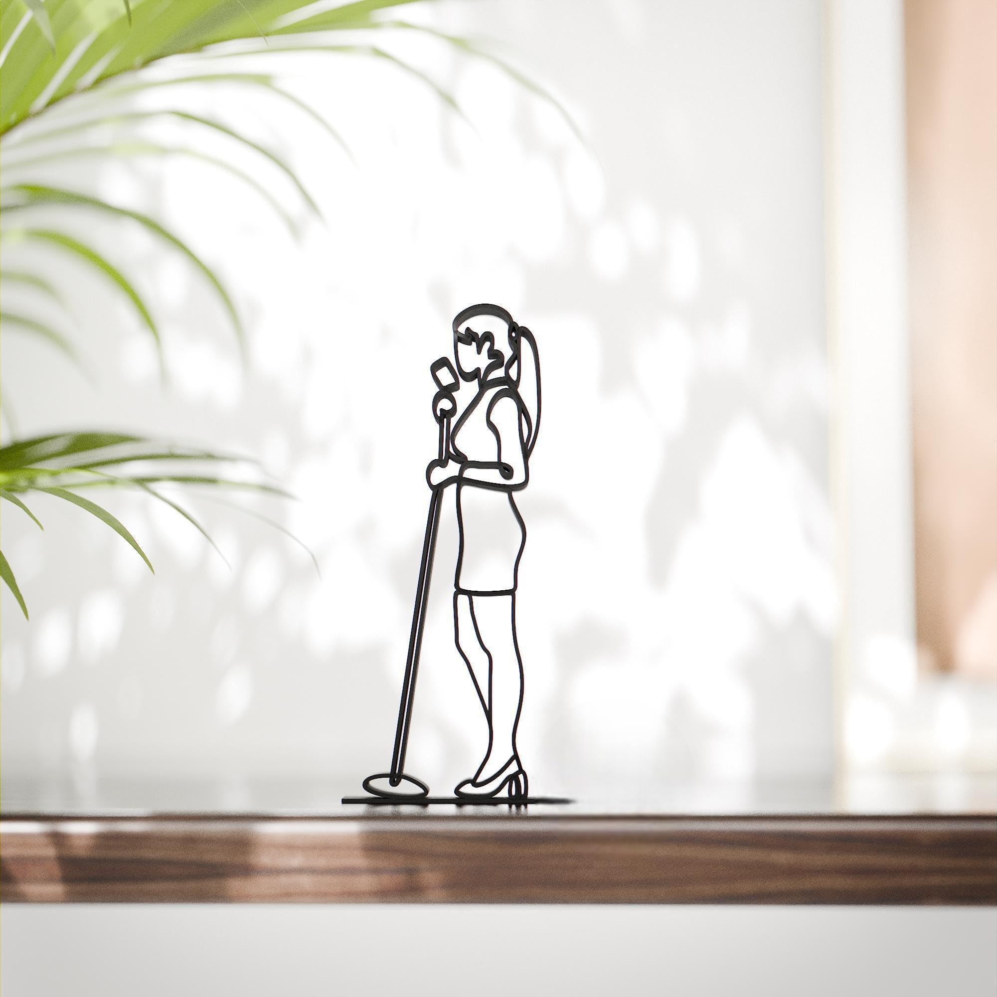 Minimalist Woman Vocalist Sculpture - Unique Line Art Home Decor, Singer Figurine, Elegant Minimalist Decoration for Music Lovers, Vocalist Tabletop Showpiece, Artistic Gift for Women Singers - Image 2