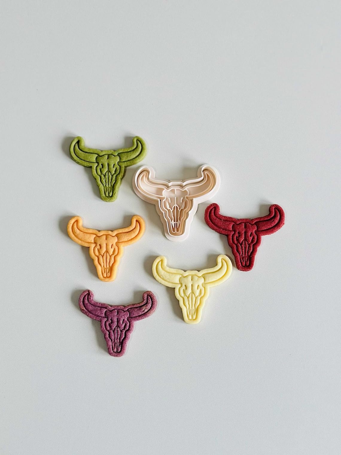 Black Bull Skull Cookie Cutter Halloween Cow Skull Cookie Cutter Stamp Set Black Bull with Horns Fondant Molds for Spooky Western Theme Cookies Chocolate Dough Baking Decorations - Image 3