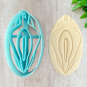Female Vulva Cookie Cutter for Making Shortbread Cookies Pastry Sugar Paste Fondant Cake Decoration Feminist Educational Baking Tool for Health Awareness Events Homemade