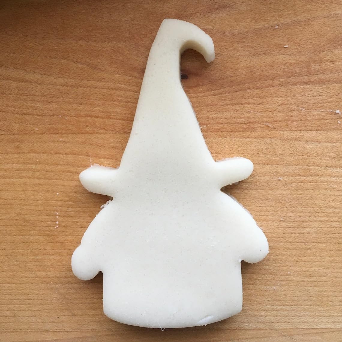 Witch Gnome Cookie Cookie Cutter for Halloween Baking, Fall-Themed Cookie Designs, Made in India, Ideal for Gnome Lovers, Halloween Parties, and Holiday Treats - Image 3