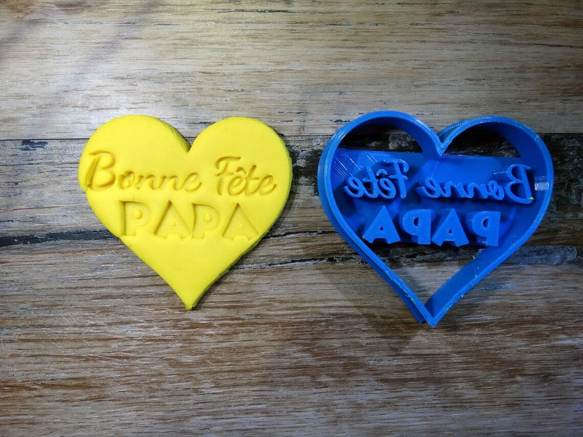 Heart Cookie Cutter Happy Fathers Day Message for Making Shortbread Cookies Pastry Sugar Paste Fondant Cake Decoration Personalized Baking Tool to Celebrate Dad Homemade