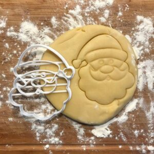 Black Santa Claus Cookie Cutter for Christmas Cookies Winter Baking Cute Kawaii Xmas Biscuit Fondant Clay Cutter Holiday Treats Christmas Gift for Mom Festive Home Baking