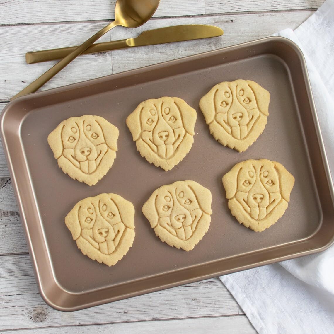 Bernese Mountain Dog Face Cookie Cutter | Bake Adorable Sennenhund Treats for Doggy Parties and Pet Celebrations | Ideal for Dog Lovers and Pet-Themed Events(ONLY FACE) - Image 2