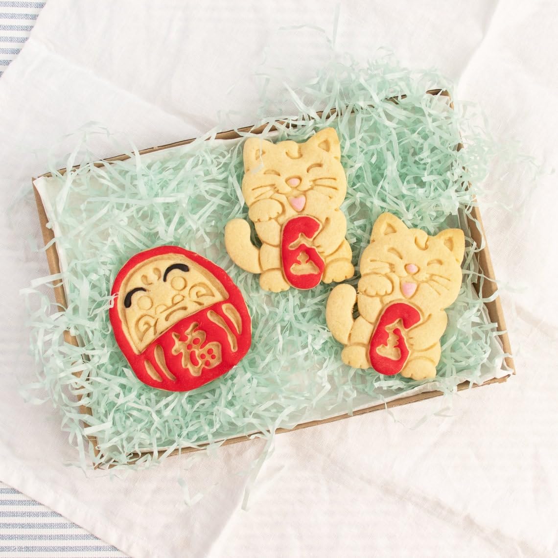 Lucky Cat Cookie Cutter Maneki Neko Beckoning Cat Paw Design for Japanese Good Luck Charm Biscuits Traditional Wishing Goal Success Craft Themed Baking Treats Kitchen Tool (ONLY LUCKY CAT) - Image 5