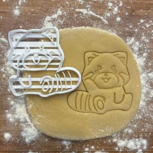Black Red Panda Cookie Cutter Kawaii Endangered Animal Baking Tool for Cute Red Panda Bear Cookies Polymer Clay Fondant Cutter for Handmade Crafts and Jewelry Gifts