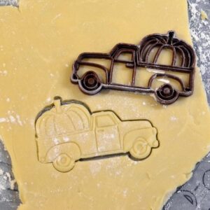 Truck and Pumpkin Cookie Cutter Set for Halloween | Transport-Themed Biscuit Molds | Festive Pumpkin and Truck Shape Cookie Cutters for Baking, Party Treats, and Fall Decorations