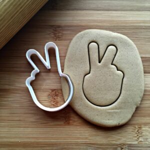 Cookies in Crafts Baking Cutter for Ideal Standard & Size Parties, Hippie Suitable Dishwasher Cookie or Retro Peace Sign Made Tool Choose DIY India Cookie Safe Themes,