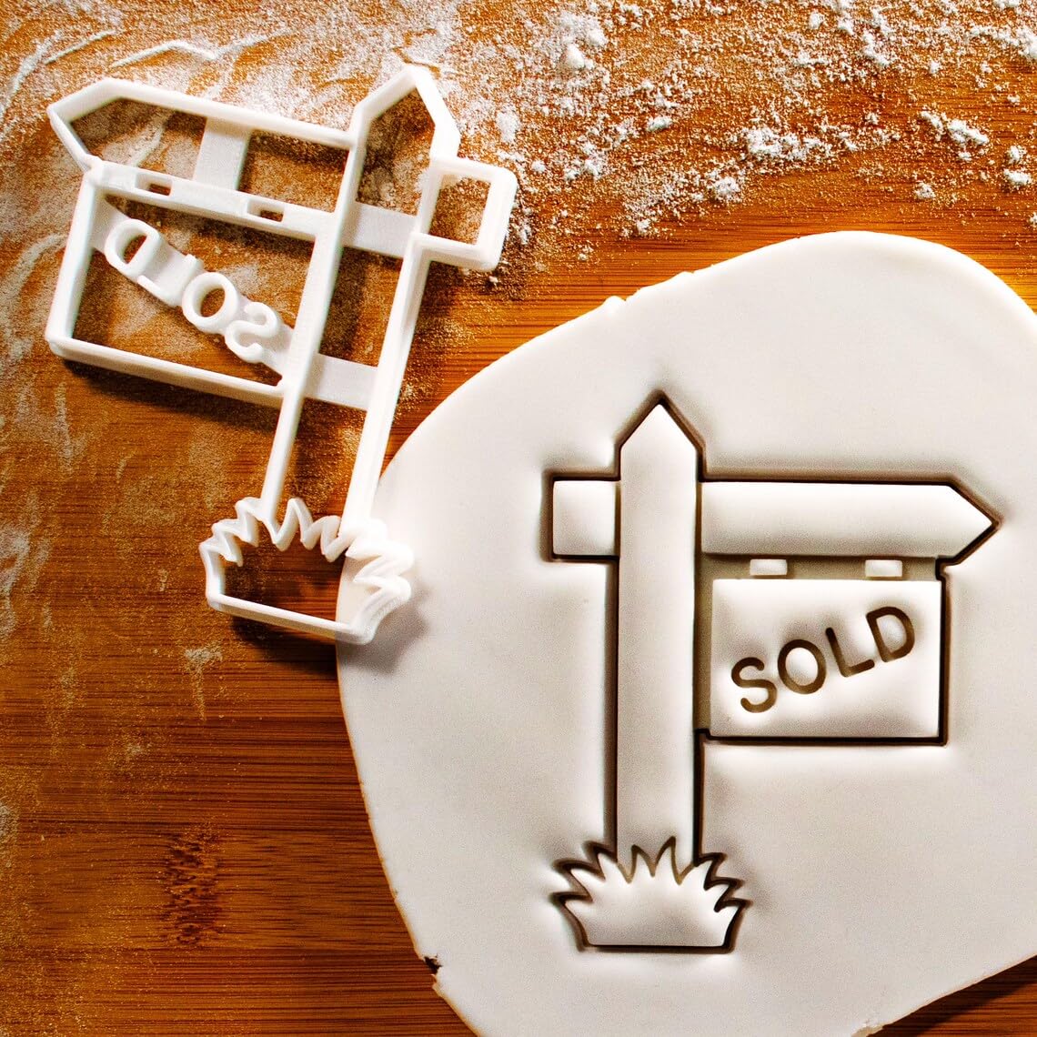 Sold Sign Cookie Cookie Cutter Real Estate Themed Biscuit Cutter Home Sale Party Baking Tool Realtor Gifts Open House Celebration Decor Kitchen Accessories (ONLY Sold)