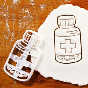 Pill Bottle Symbol Cookie Cutter Apothecary Biscuit Cutter Medical Chemist Drugs Medicine Design Gifts for Medical Students Health Professionals Medical Science Baking Tool (ONLY PILL BOTTLE)