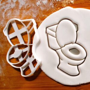Toilet Bowl Cookie Cutter Funny Bathroom Humor Baking Tool Biscuit Cutter for Gag Gifts Prank Parties Novelty Treats Toilet Humor Kitchen Decor Quirky Cookies Party Fun (ONLY TOILET BOWL)