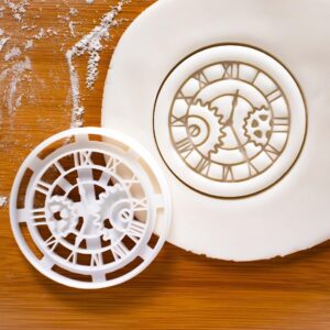 Steampunk Clock Cookie Cutter India biscuit cutter Victorian Era science fiction party vintage gear clock face mechanical industrial fondant clay cutter baking tool (ONLY STEAMPUNK CLOCK)