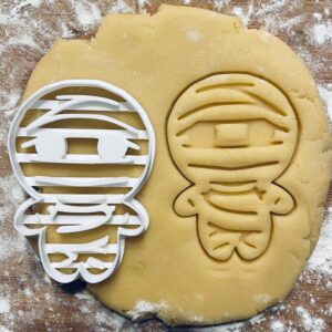 Black Cute Mummy Cookie Cutter Egyptian Biscuit Cutter Halloween Cookie Stamp for Magical Theme Baking Fondant Pastry Dough Egypt Inspired Treat Tool Party Cookies
