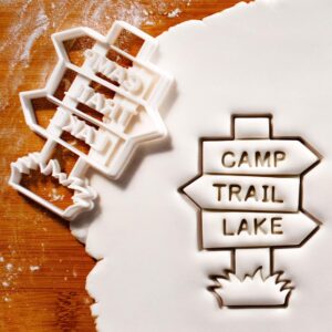 Hiking Sign Cookie Cookie Cutter for Biscuits Ideal Campers Hikers Nature Lovers Guides Scouts Backpackers Wilderness Trips Outdoor Adventure Themed Baking Craft Projects (ONLY Hiking Sign)