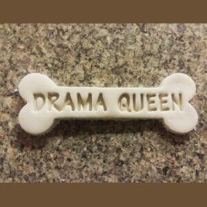 Dog Bone Drama Queen Cookie Cutter Cookie for Dog Treats Biscuit Fondant Decoration Tool Funny Pet Themed Baking Craft for Puppy Birthday Party Pet Lovers Homemade Snack Gift Projects