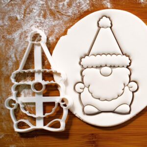 Christmas Gnome Cookie Cutter - Festive Baking Tool for Holiday Parties and Winter Celebrations