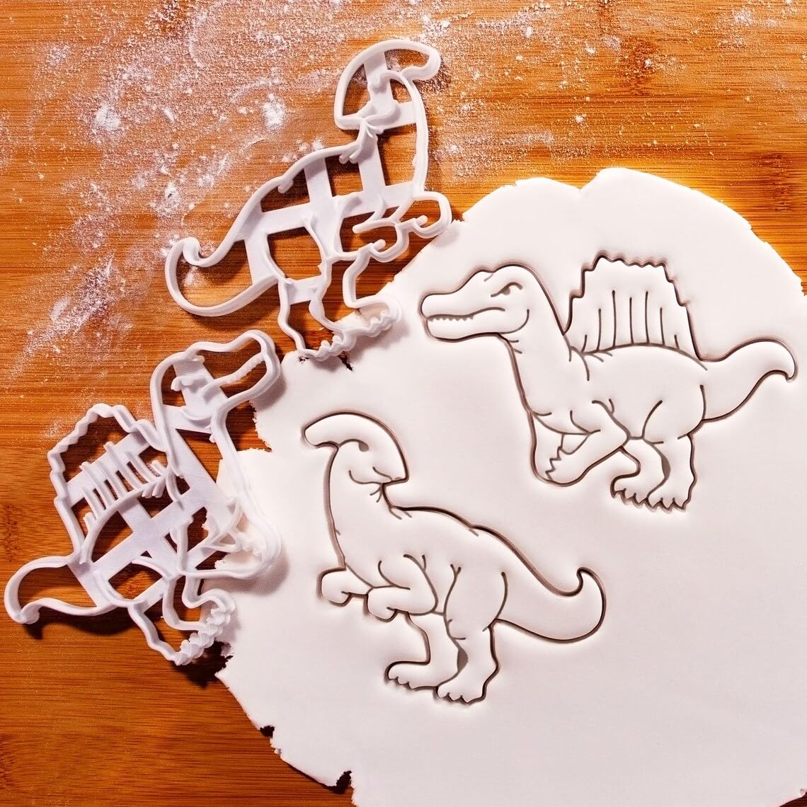 Spinosaurus cookie cutter shaped like dinosaur for biscuit fondant clay baking perfect for dinosaur parties kids birthdays Jurassic-themed celebrations paleontology gifts (ONLY SPINOSAURUS) - Image 2