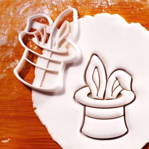 Rabbit in a Hat Cookie Cutter Magic Show Baking Tool Magician Parties Circus Theme Kids Birthdays Fun Party Decorations Baking Mold Magical Animal Shape Kitchen Accessory (ONLY RABBIT IN HAT)