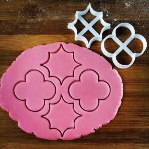 Small Classic Quatrefoil Pairs Plaque Cookie Cutter Baking Decorative Fondant Plaques Biscuit Clay Cheese Craft Projects One of a Kind Icing Shape Custom Cookies Cake Decorating (ONLY SMALL)