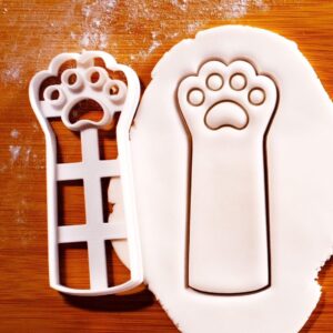 Paper Kitty Paw Cookie Cutter Biscuit Cutter Cat Paw Shape Inspired by Rock Paper Scissors Game Cat Lovers Animal Rescue Fundraisers Pet-Themed Baking Tool Party Favors (ONLY PAPER KITTY PAW)