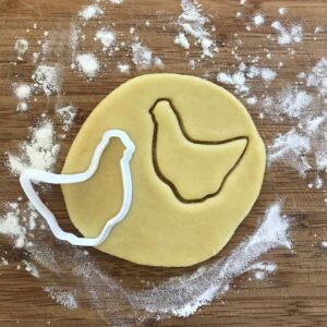 Black Chicken Hen Cookie Cutter Farm Animal Shape for Baking Polymer Clay Earrings Jewelry Making Fondant Crafts Animal Cookies Birthday Party Favor Kitchen Tool Supplies