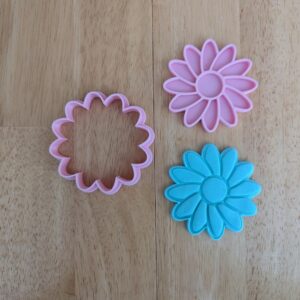 Black Flower Cookie Cutter and Stamp Set for Baking Fondant Biscuits Clay Crafts Floral Theme Cake Decorating Spring Garden Party Supplies Kids Activities and Creative DIY Art Projects