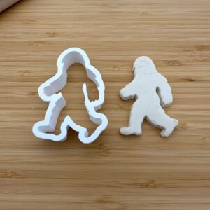 Yeti or Bigfoot Shape Polymer Clay Cutter Cookie Fondant Biscuit Cutter Sharp Tapered Edge Tool for Earrings Jewelry Making Cryptid Theme Cupcake Decoration Baking Craft Projects Forest