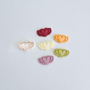 Black Heart with Wings Cookie Cutter Stamp Plastic Love Heart Wing Shape Baking Tool for Valentine Day Cookies Biscuits Fondant Party Treats Home Baking Romantic Desserts