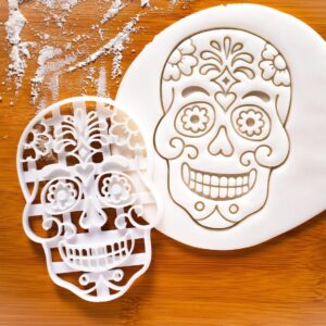 Skull with Floral Pattern Cookie Cutter Cookie Mold for Biscuit Fondant Clay Baking Sugarpaste Crafts Gothic Head Themed Treats and Unique Kitchen Tools