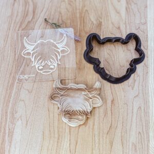 Highland Cow Face Cookie Cutter and Embosser Set Cookie for Fondant, Clay, Dough Hairy Cow Face Stamp and Cutter, Scottish Cow Head Design for Fun Cookie and Craft Projects Made in