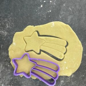 Shooting Star Shaped Cookie Cutter for Making Homemade Shortbread Biscuits Pastry Sugar Paste Fondant Cake Decorations Ideal for Celestial Themed Baking Birthdays Celebrations