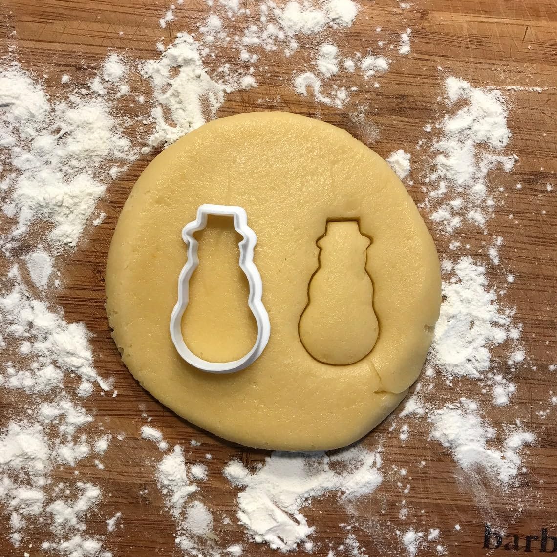 Black Snowman Cookie Cutter for Christmas and Xmas Cookies Fondant Clay Jewelry and Earring Cutter DIY Holiday Baking Christmas Decor Gift Treats