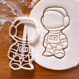 Astronaut Cookie Cutter for Biscuits, Fondant, Clay, Cheese, Sugarpaste, and Marzipan | Space-Themed Baking Mould for Kids, Craft Projects, and Party Treats (ONLY ASTRONAUT)