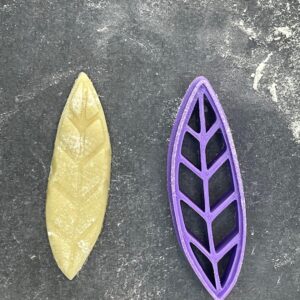 Extended Leaf Cookie Cutter Shape for Baking Shortbread Biscuits Pastry Sugar Paste Fondant Cookies for Cake Decoration Autumn Theme Nature Inspired Homemade Treats