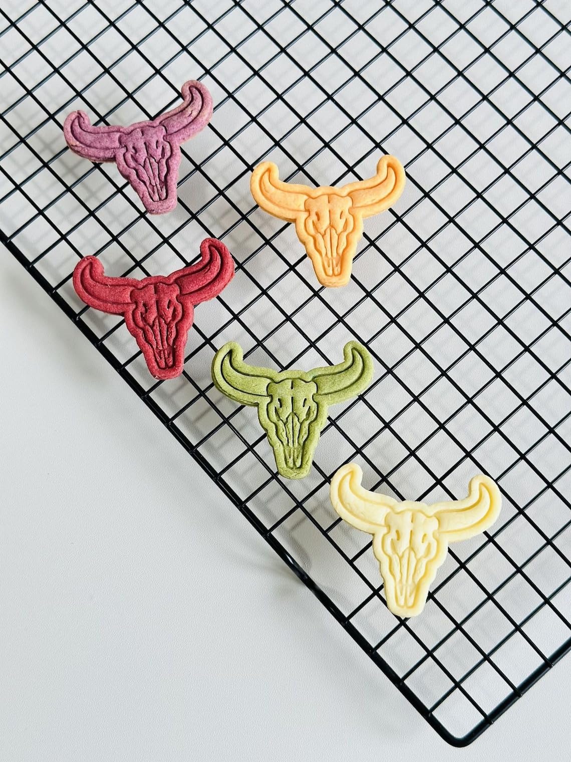 Black Bull Skull Cookie Cutter Halloween Cow Skull Cookie Cutter Stamp Set Black Bull with Horns Fondant Molds for Spooky Western Theme Cookies Chocolate Dough Baking Decorations - Image 7