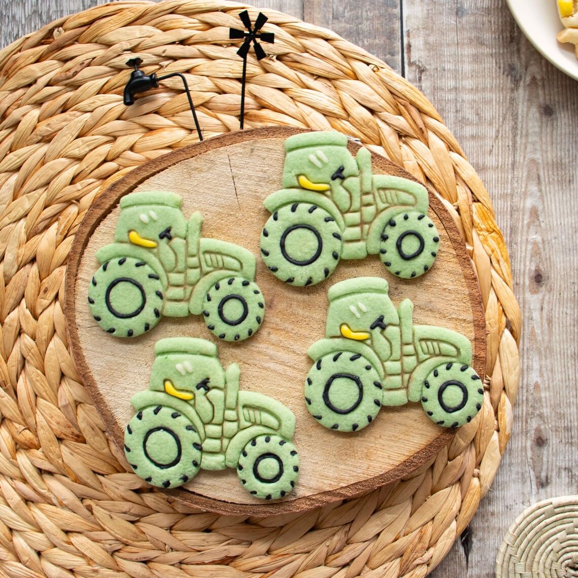 Tractor Cookie Cutter for Farm Theme Birthday Party Baking Holiday Treats Barnyard Cookies Farmstay Celebration Autumn Festival Gingerbread Dough Fondant Craft Biscuit Tool (ONLY TRACTOR) - Image 2
