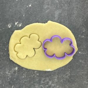 Small cloud shape cookie cutter for baking shortbread biscuits, fondant cutting, sugar paste shaping, sky themed cake decoration, dreamy pastry crafting, homemade dessert decorating