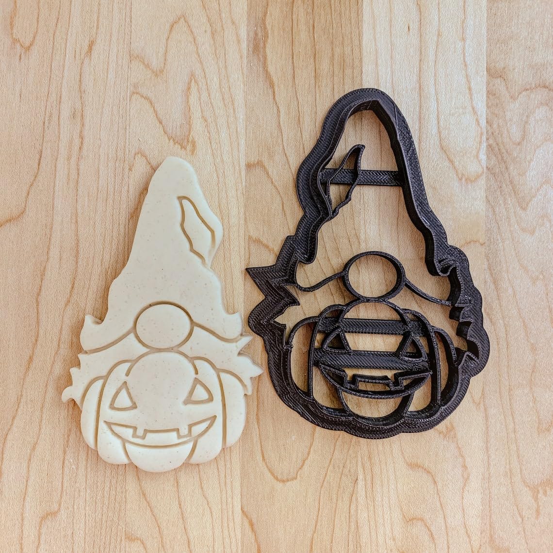 Gnome with Pumpkin Cookie Cutter India Cookie Mold for Shaping Unique Halloween and Fall-Themed Cookies Fondant Clay Decorations Perfect for Seasonal Baking, Crafts, and Festive - Image 2