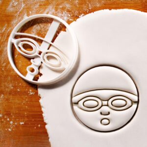 Swimmer Face Cookie Cutter | Perfect Swimming Competitions, Water Sports, Triathlons, Swim Coach Gifts, Lifeguard Party Treats, Water Polo, Swim Team, Sports-Themed Biscuit Mold (ONLY FACE)