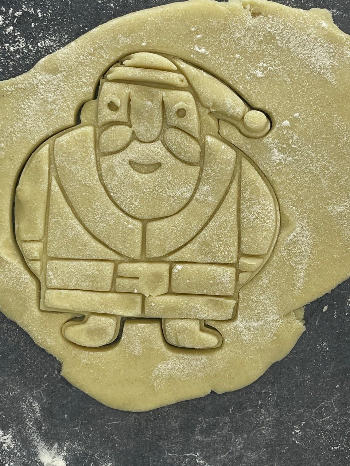 Santa Claus face cookie cutter for baking shortbread biscuits, sugar paste cutting, fondant shaping, Christmas themed cake decoration, holiday pastry crafting, homemade dessert tool - Image 3
