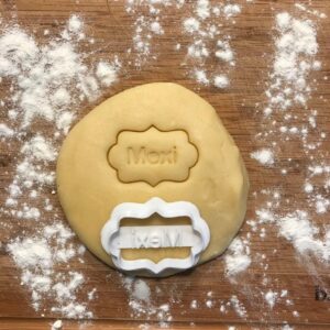 Black Personalized Plaque Cookie Cutter Custom Name Cookie Cutter Gift for Bakers Baby Shower Favor Birthday Party DIY Fondant Clay Mini Cookies Baking Craft Tool