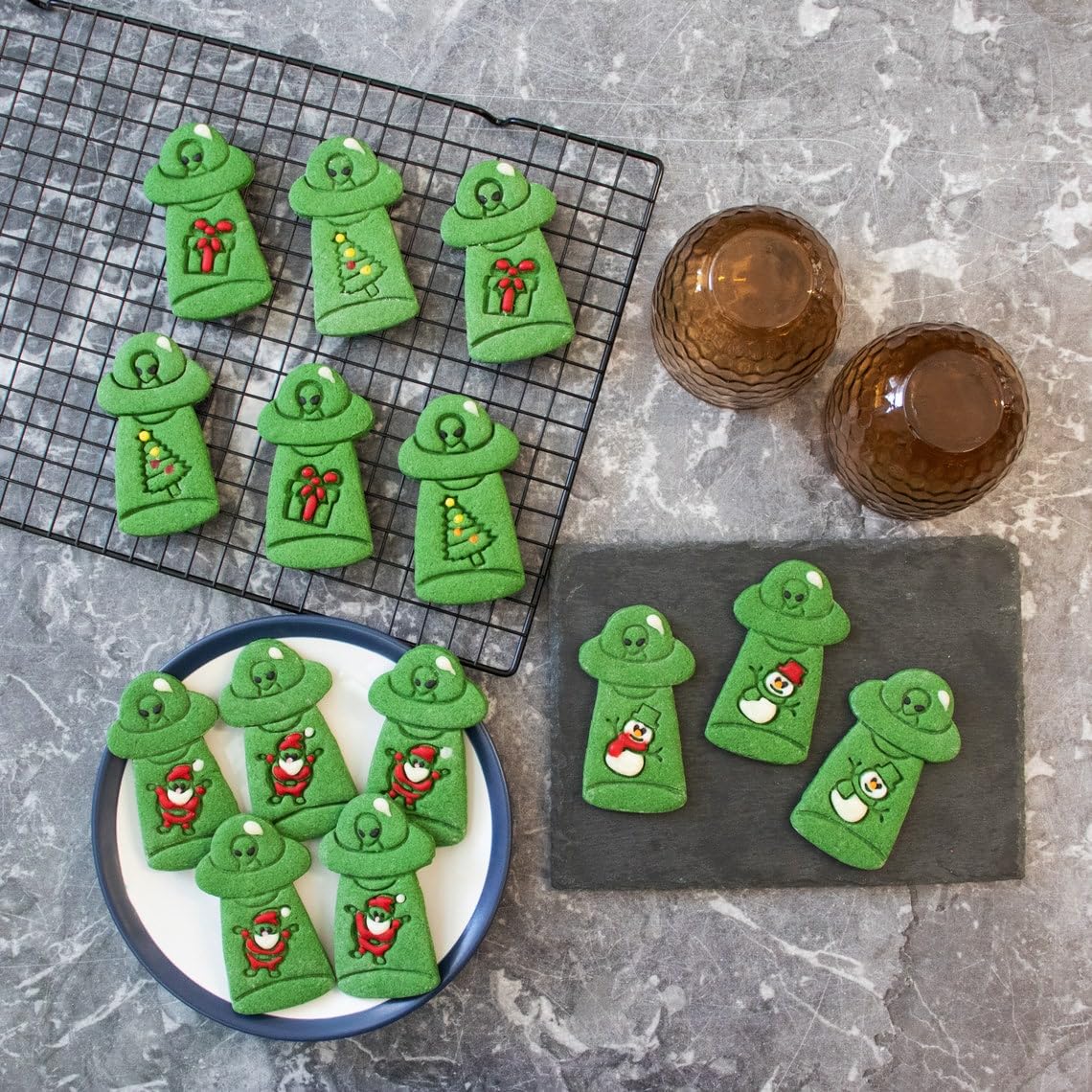 UFO Abduction Snowman Cookie Cutter | Create Fun Alien-Themed Snowman Biscuits | Perfect for Holiday Baking and Extraterrestrial Celebrations (ONLY SNOWMAN) - Image 3