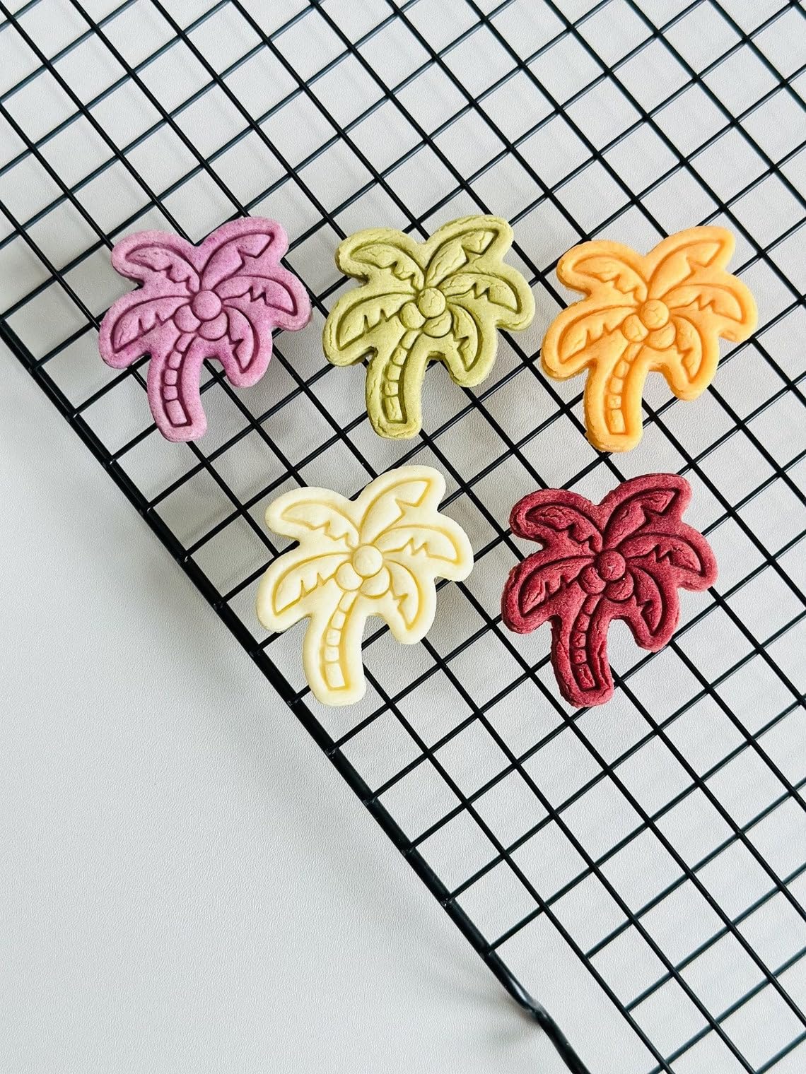 Black Palm Tree Cookie Cutter cookie Tropical Palm Tree Cookie Cutter Stamp Set Summer Tree Shape Fondant Molds for Cookies Pastries Cupcakes Biscuits Dessert Baking Tool for Beach - Image 7